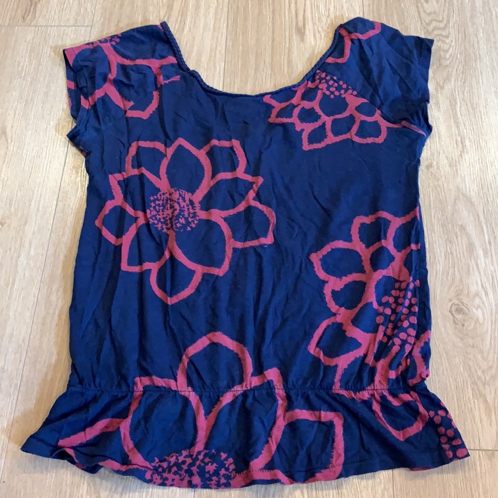 AEO Top - Picture 5 of 6